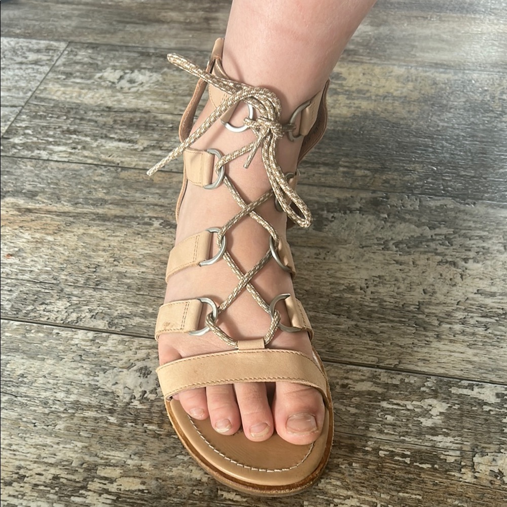 Sorel Tan Gladiator Sandals Lace-Up Design